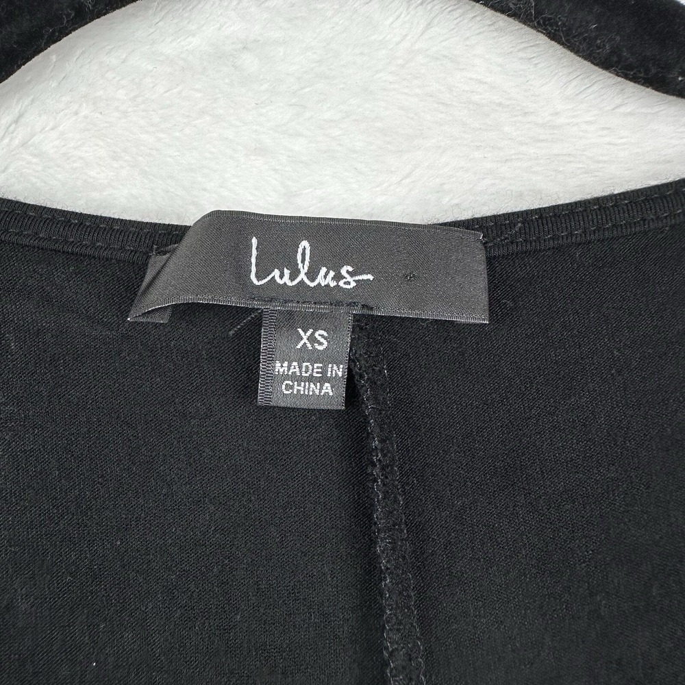Lulus Womens Top Bodysuit Black Short Sleeve Size XS Satin Lined Edge EUC - Picture 3 of 11